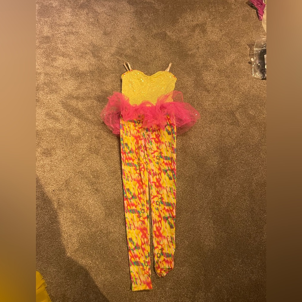 Child medium Weissman dance costume